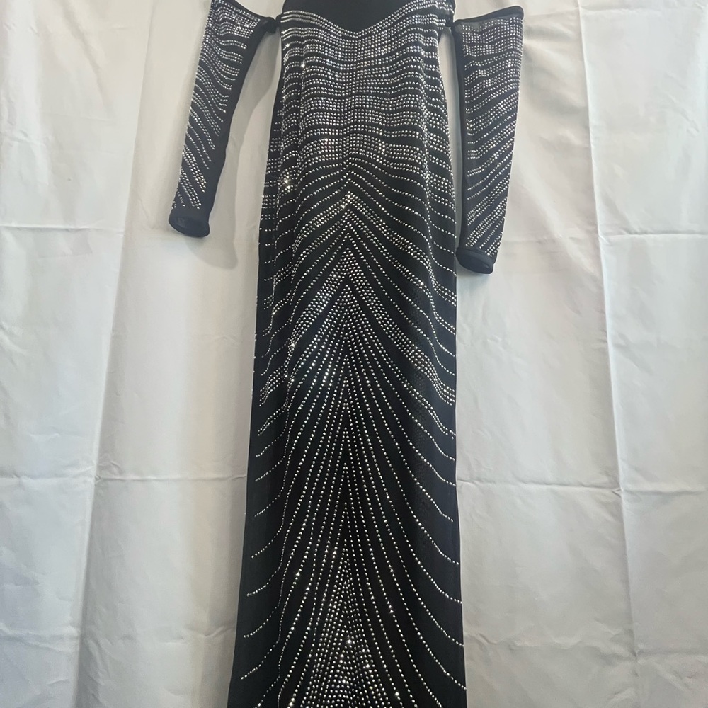 AKIRA, I bring the party embellished maxi dress - Picture 13 of 17